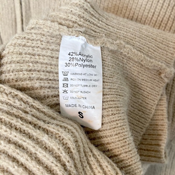 Rib Knit Quarter Zip Pullover - Picture 6 of 6